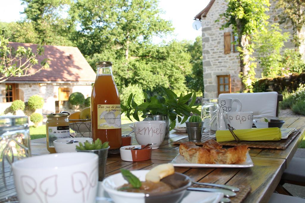 Bed and Breakfast Le Hameau Du Quercy Frontenac  Habitación foto